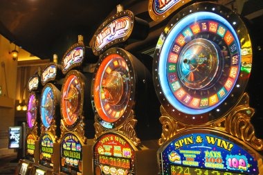 Video: Three Card Poker gameplay walkthrough